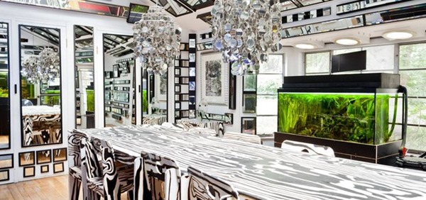 Unique Artist Mirrored House