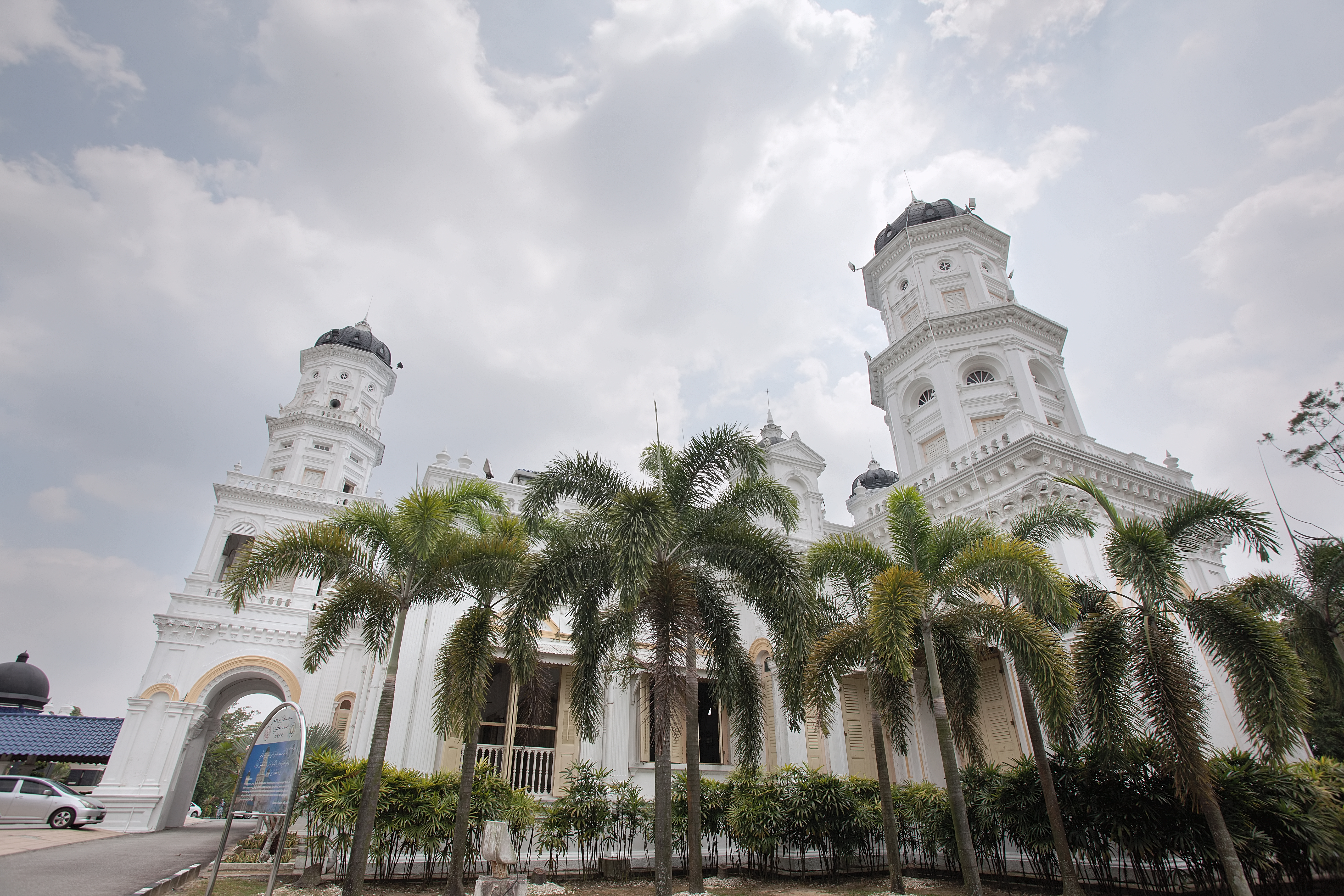 Sultan Abu Bakar State Mosque