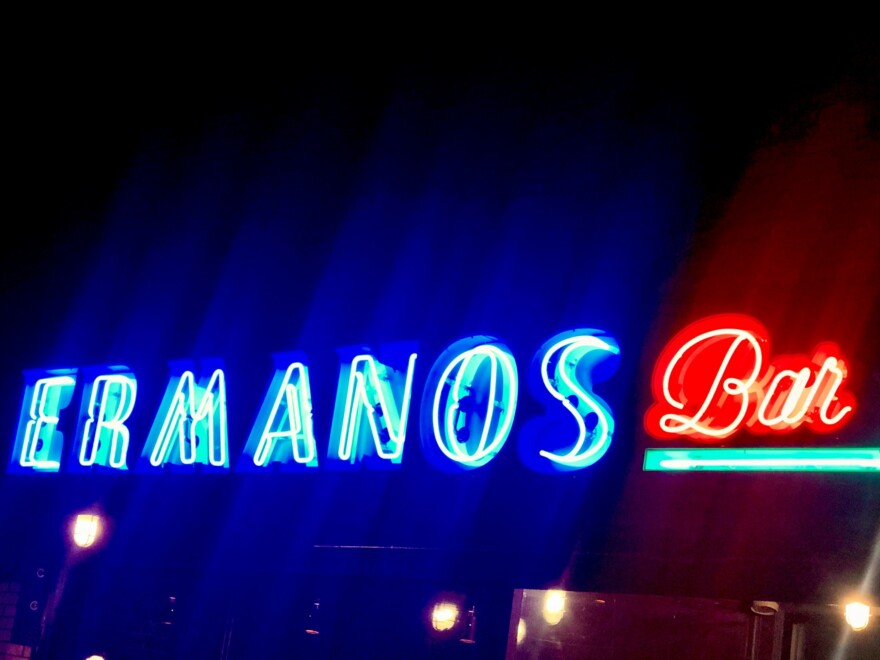 Ermanos Craft Beer And Wine Bar